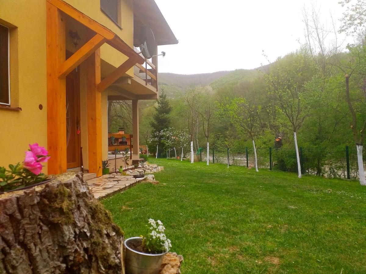 Eden Visoko Exterior foto